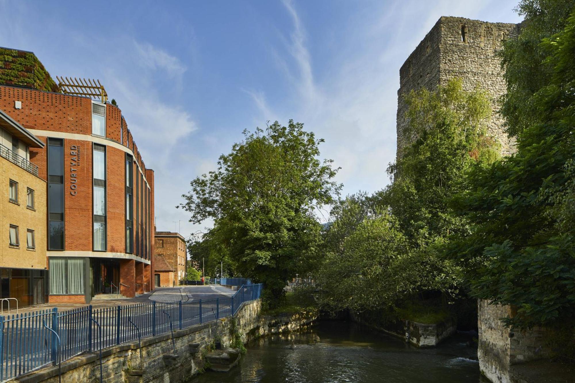 Courtyard By Marriott Oxford City Centre Extérieur photo